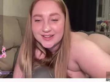 Freechat ollydoll on Chaturbate