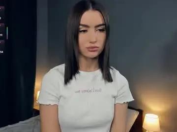 Freechat paulettelafevre on Chaturbate