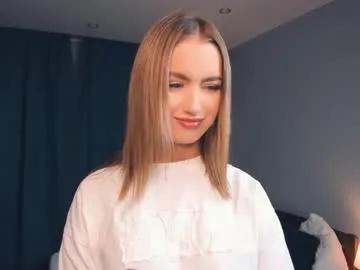 Freechat paulettelafevre on Chaturbate