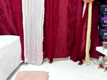 perla_thompson1 on Chaturbate