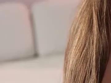 Freechat pretty_princess_elina on Chaturbate