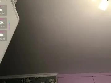 Freechat quennaedger on Chaturbate