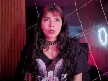 raven_rox_ on Chaturbate