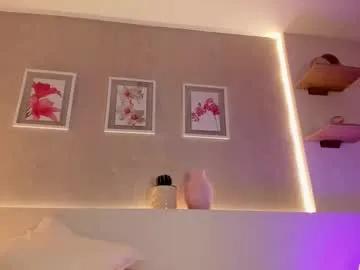 Freechat roxannegomez_ on Chaturbate