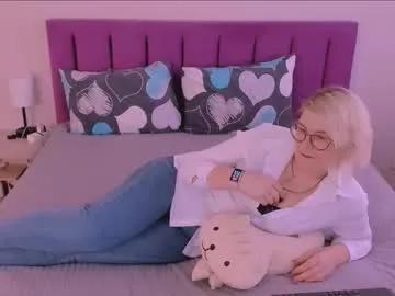 Freechat sabrinamacmarren on Chaturbate