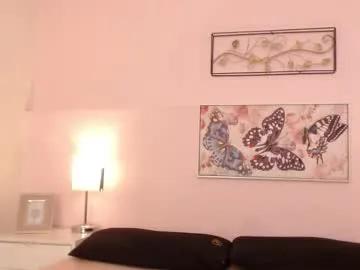 Freechat sara17_ on Chaturbate