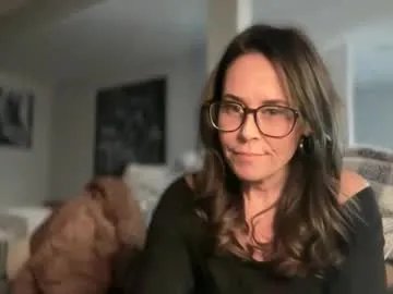 sayplsgdgrl — Sayplsgdgrl's room #milf #edge #lovense #daddysgirl #chat