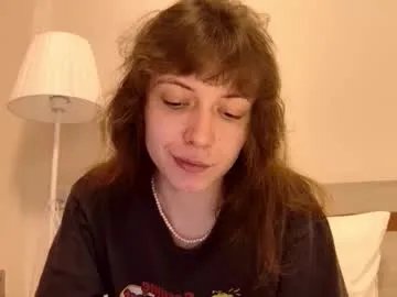 sun_place —  GOAL:  lay on back without panties #c2c #puffynipples #natural #saliva #redhead [777 tokens left]