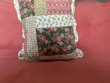 Freechat suzysummerrrrrrrrr on Chaturbate