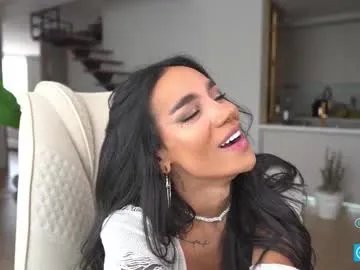 Away sweetlaurasaenz on Chaturbate