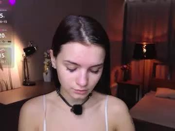 Freechat synne_glows on Chaturbate