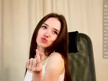 Freechat tinyanie on Chaturbate