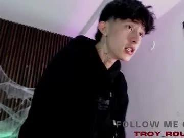 Freechat troy_rouge on Chaturbate