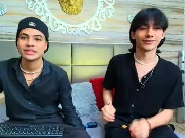 Freechat twinslovers_ on Chaturbate