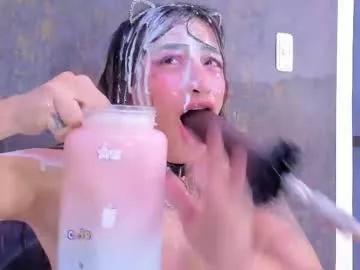 Freechat violett_collins_ on Chaturbate