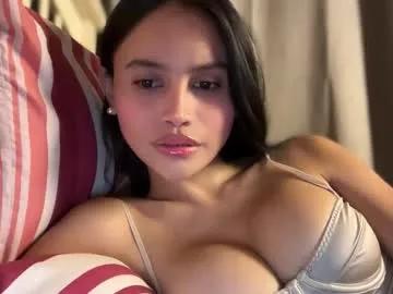 Freechat webcammaggie on Chaturbate