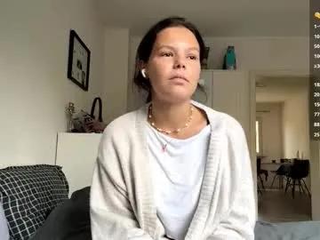 Freechat wildahankin on Chaturbate