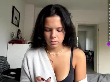 Freechat wildahankin on Chaturbate