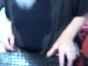 Freechat yellowsnakes on Chaturbate