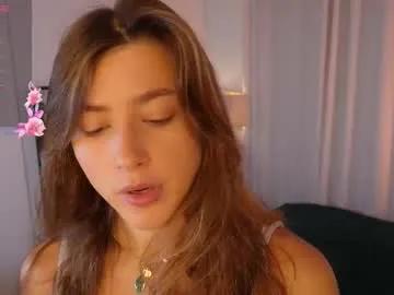 Freechat yess_kiki on Chaturbate