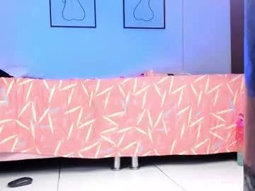 Freechat yiovanna19 on Chaturbate