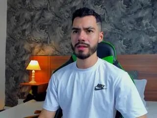 cameron_pierce on Flirt4Free