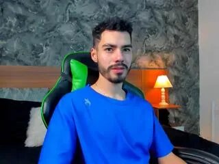 cameron_pierce on Flirt4Free