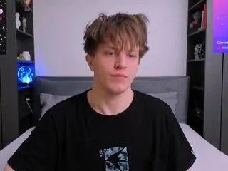 curtis_crew — Freechat on Flirt4Free