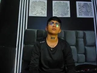 dakota_smitf on Flirt4Free