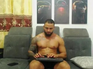 gianni_vitale on Flirt4Free
