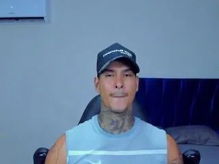 jiro_kenji on Flirt4Free