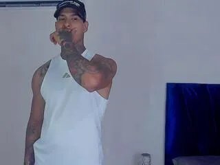 jiro_kenji on Flirt4Free