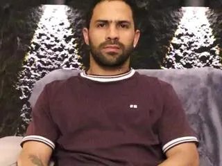 leo_diaz on Flirt4Free