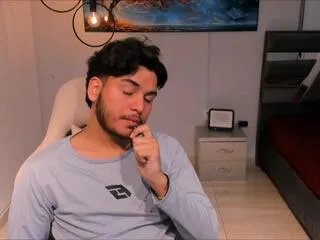 lord_mackhenzy — Freechat on Flirt4Free