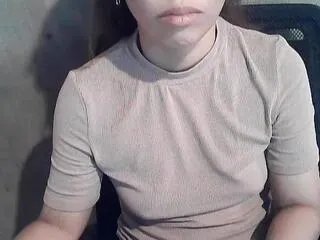 lovely_belle — Freechat on Flirt4Free