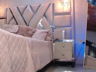 Offline luna_florez on Flirt4Free