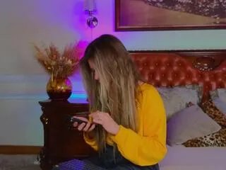 luna_rishi on Flirt4Free