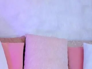 mia_sinner on Flirt4Free