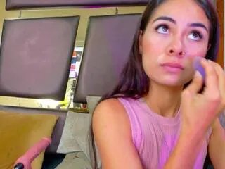 Freechat nicole_esposito on Flirt4Free