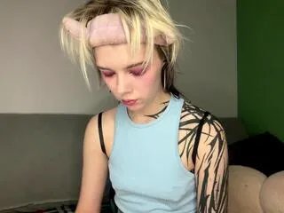 odelyna_curless — Freechat on Flirt4Free