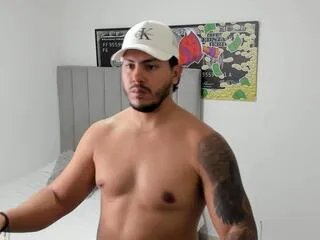 owen_pierces — Freechat on Flirt4Free