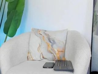 Offline pola_leone on Flirt4Free