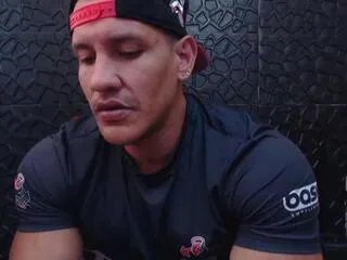 viktor_herrera — Freechat on Flirt4Free