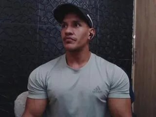 viktor_herrera on Flirt4Free