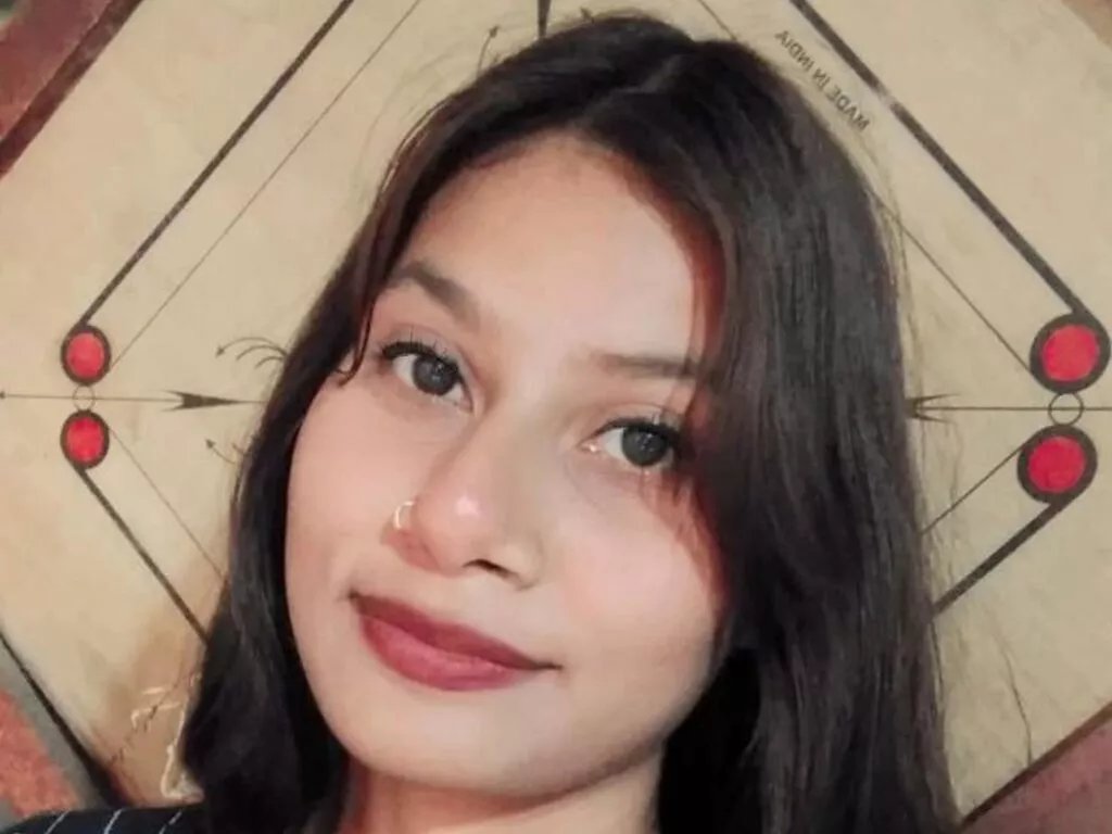 LiveJasmin AlijhaLucas is Freechat AlijhaLucas — the most i like to touch myself having naughty nasty thoughts in my mind...