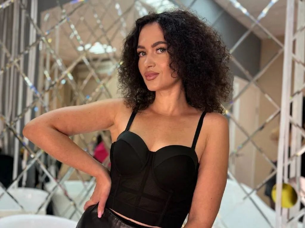 LiveJasmin JaneWalch is Freechat JaneWalch — I like it when a man is charismatic, kind, and caring, and when I feel like a little princess next to him . For me, it's not only important what a person does, but also how I feel next to him. I love romantic dinners with wine, dancing under the...