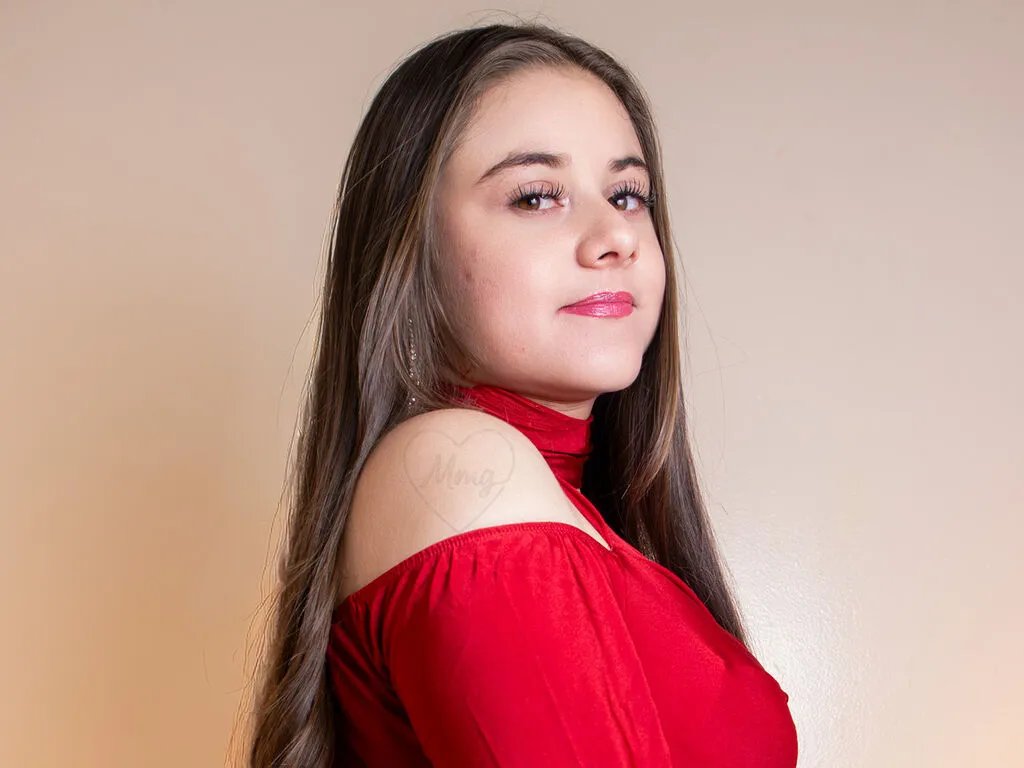 LiveJasmin LunaAshford is Group LunaAshford — CHOCOLATE ICE CREAM, HONESTY, CUTE DOGS, TRUE LOVE...WHAT MAKES YOUR HEART TICK?