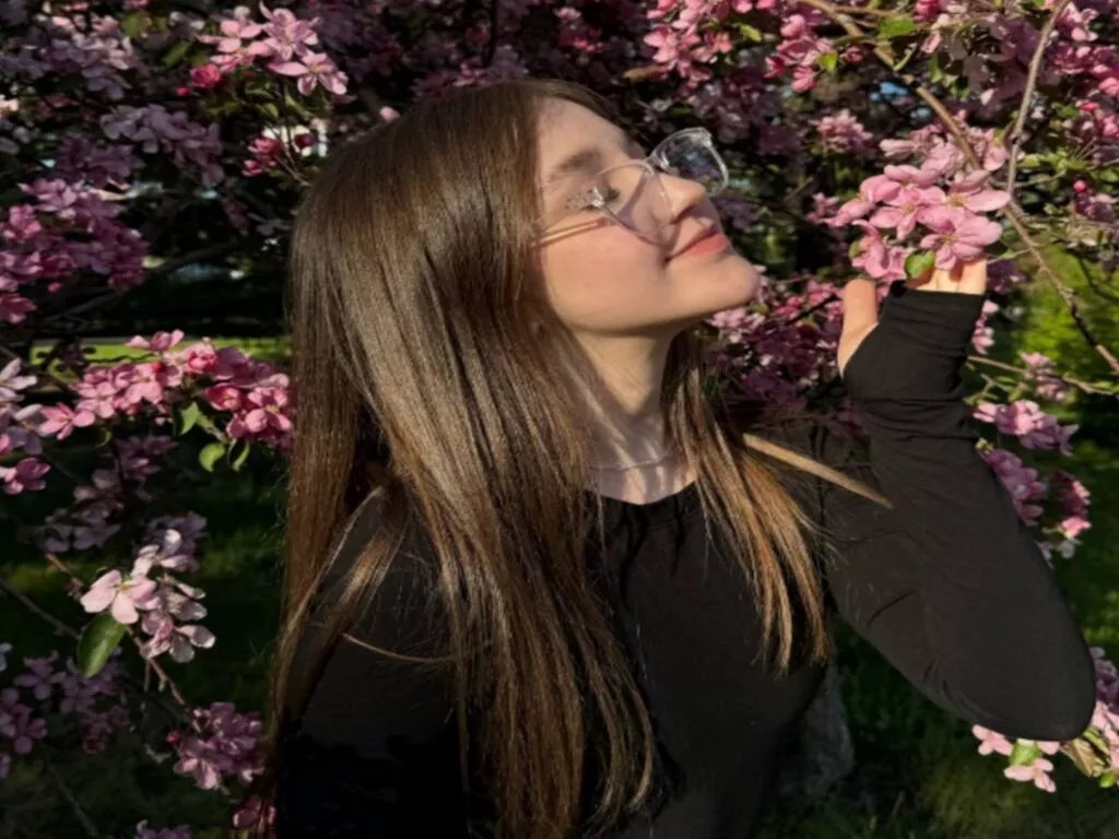 OctaviaDeep — I like to feel delicate and fragile, because I know that behind this apparent weakness lies the strength of character and perseverance. My passion is mountains and travel. I adore active rest and sports, which helps me to feel free and strong....