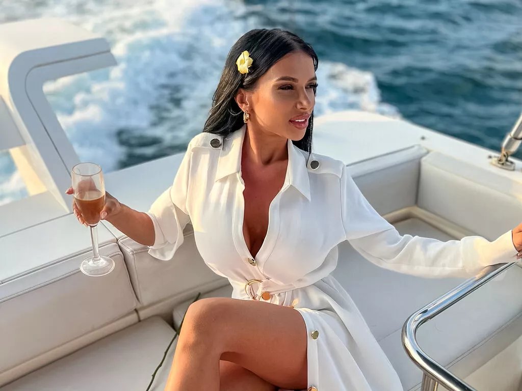 Raisa — Strong, independent, fierce, these all describe me. A fighter who knows what she wants and how to get it. I love to influence others and talk about my lifestyle and maybe become a role model to other women who need to feel inspired and empowered. I...