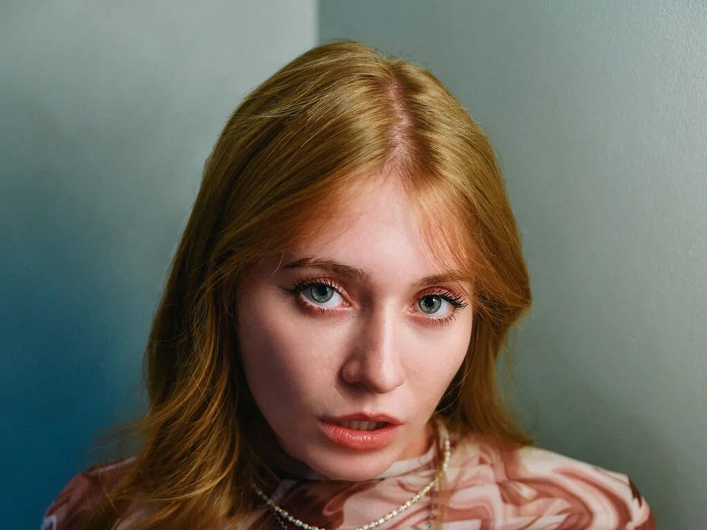 TianaTinn — I like chocolate ice cream, clear weather, and good music.